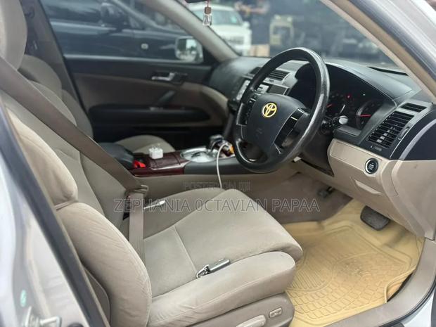 Toyota Mark X 2006 Silver