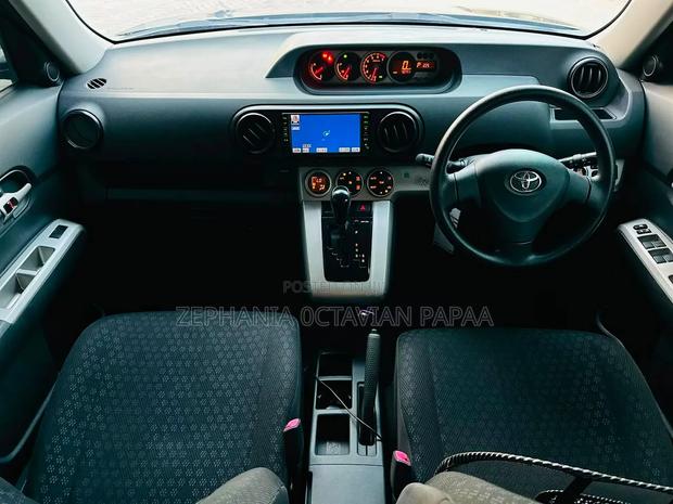 Toyota Corolla Rumion 2008 Black