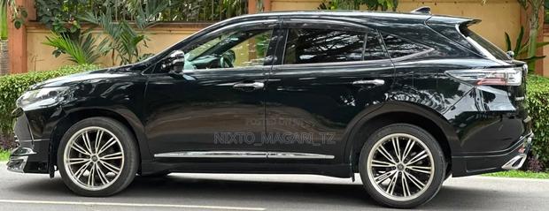 Toyota Harrier 2016 Matt Black