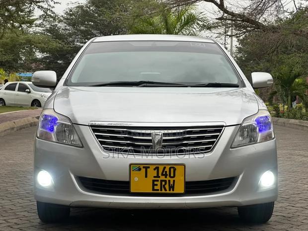 Toyota Premio 2009 Silver