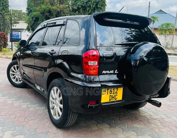 Toyota RAV4 2004 Black