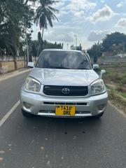 Toyota RAV4 2005 Silver for sale