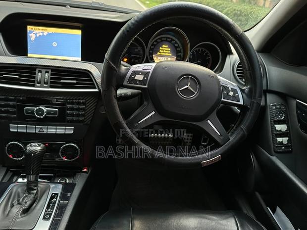 Mercedes-Benz C-Class 2009 Black