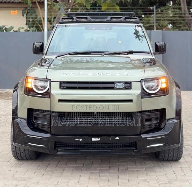 Land Rover Defender 2022 Silver