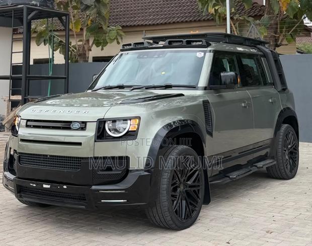Land Rover Defender 2022 Silver