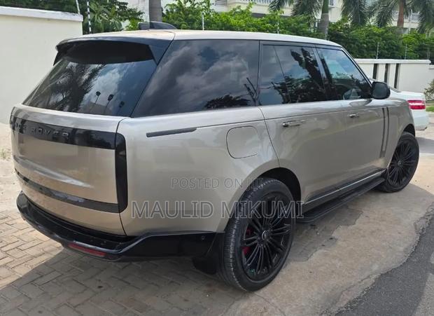 Land Rover Range Rover Vogue 2024 Silver
