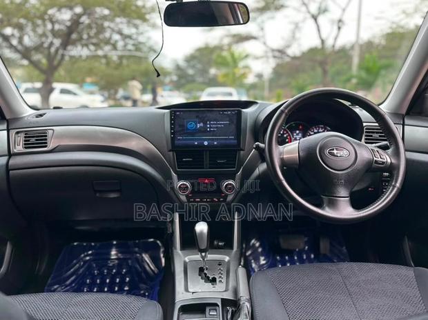 Subaru Forester 2011 Gray