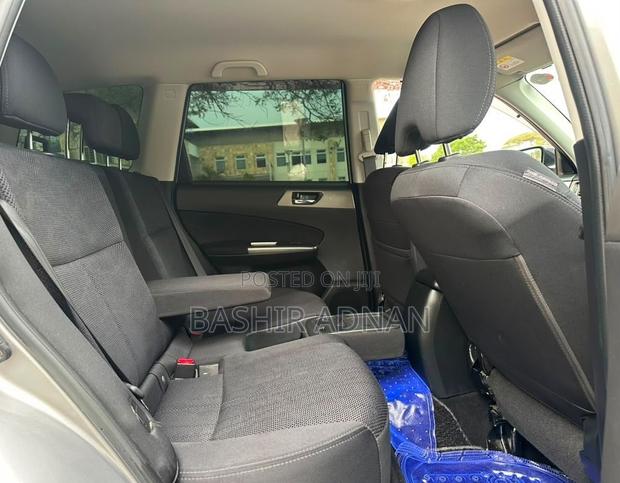 Subaru Forester 2011 Gray