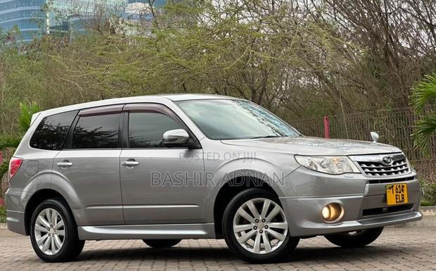 Subaru Forester 2011 Gray