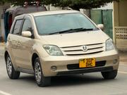 Toyota IST 2006 Gold for sale