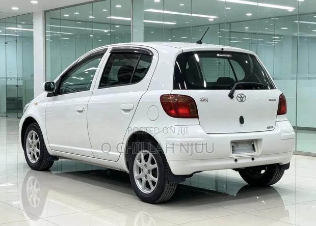 Toyota Vitz 2003 White