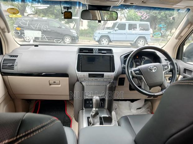 Toyota Land Cruiser Prado 2019 White