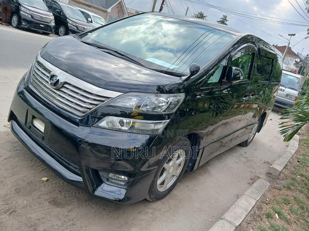 Toyota Alphard 2010 Black