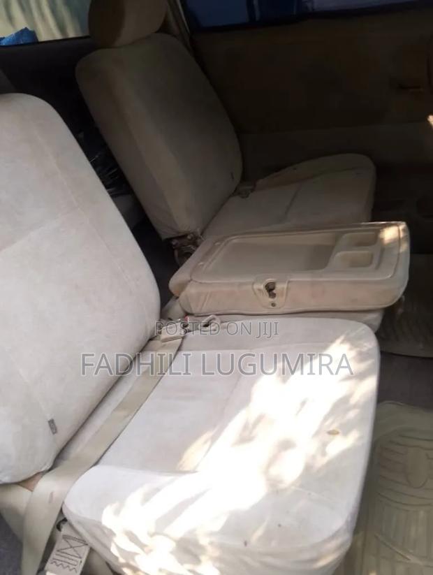 Toyota Noah 2001 Blue