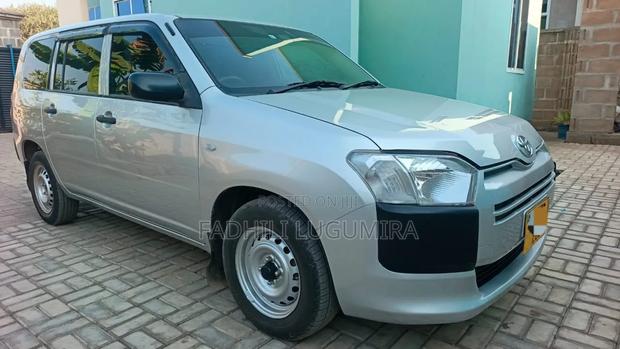 Toyota Probox 2015 Silver