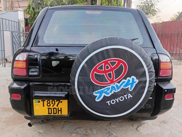 Toyota RAV4 1999 Black