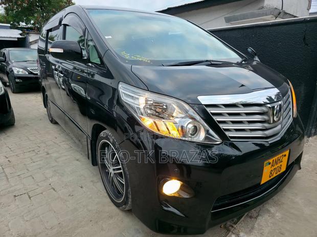 Toyota Alphard 2010 Black