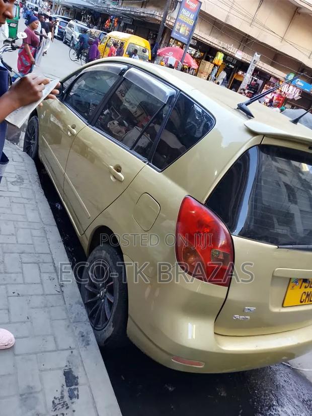Toyota Corolla Spacio 2003 Gold