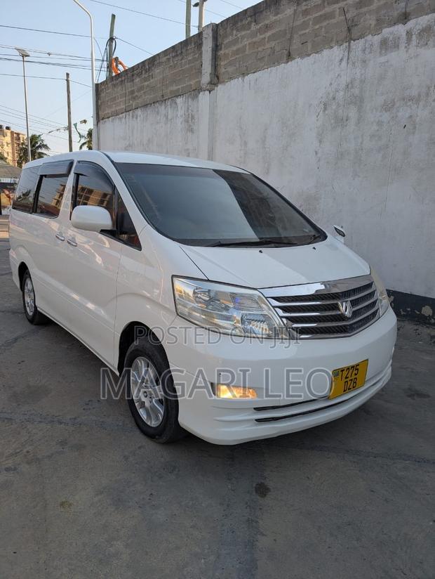 Toyota Alphard 2.4 Petrol FWD 2006 Pearl