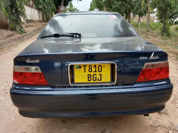 Toyota Chaser 2002 Blue