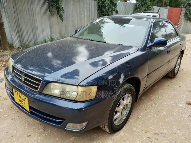 Toyota Chaser 2002 Blue