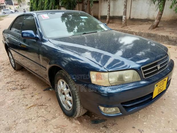 Toyota Chaser 2002 Blue
