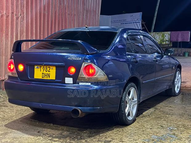 Toyota Altezza 2004 Blue