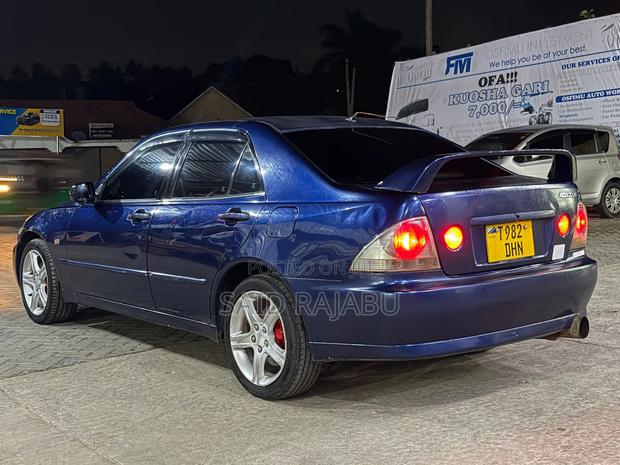Toyota Altezza 2004 Blue