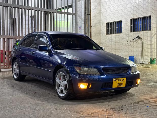 Toyota Altezza 2004 Blue