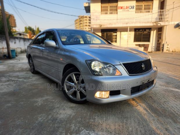 Toyota Crown 2007 Silver