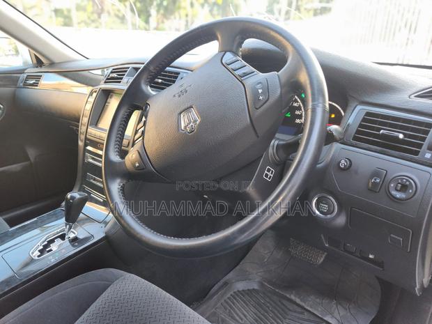 Toyota Crown 2007 Silver