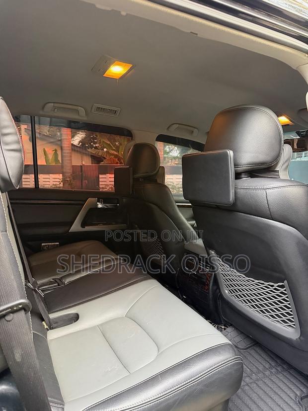 Toyota Land Cruiser 2014 Black