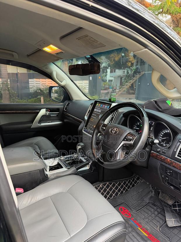 Toyota Land Cruiser 2014 Black