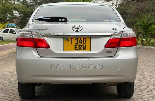 Toyota Premio 2009 Silver