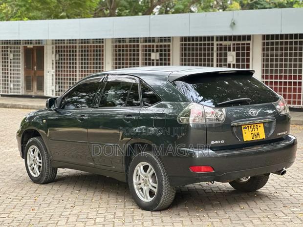 Toyota Harrier 2006 Gray