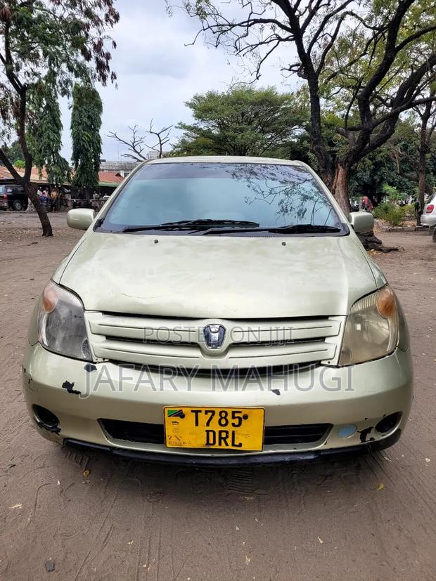 Toyota IST 2007