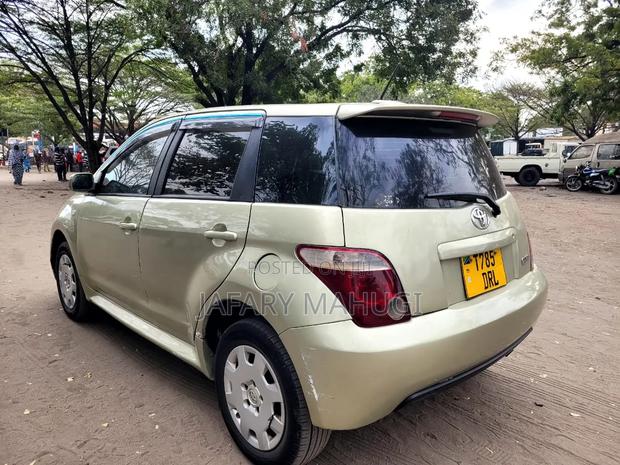 Toyota IST 2007