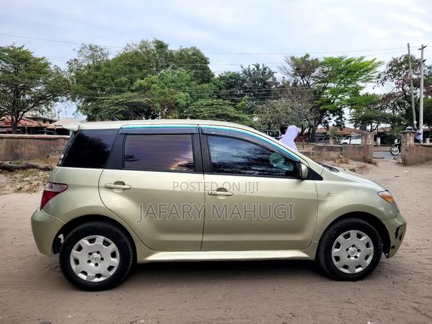 Toyota IST 2007