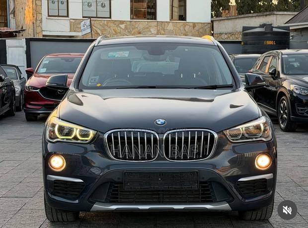 BMW X1 xDrive28i AWD 2016 Gray