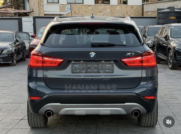 BMW X1 xDrive28i AWD 2016 Gray