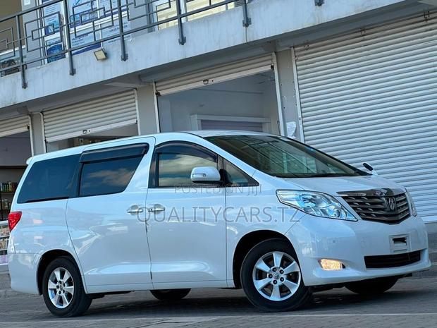 Toyota Alphard 2010 White