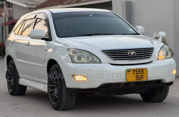 Toyota Harrier 2004 White