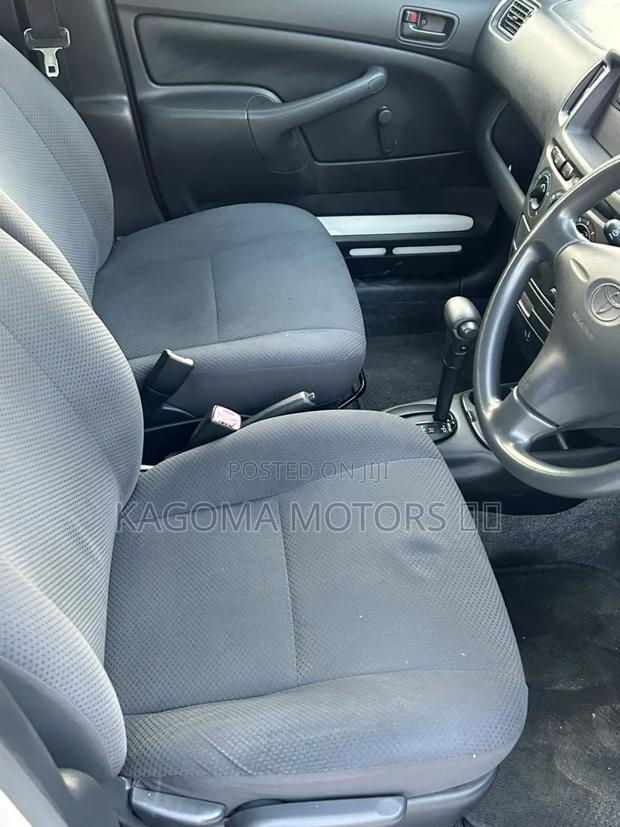Toyota Probox 2009 Pearl