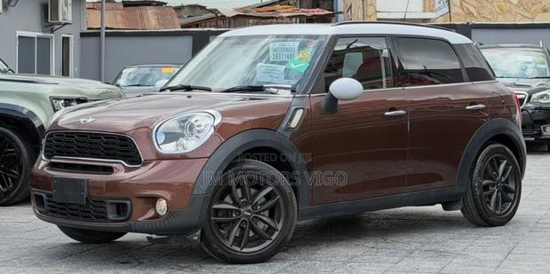 Mini Cooper 2013 Brown