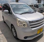 Toyota Noah 2010 Silver for sale