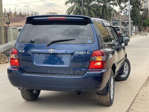 Toyota Kluger 2006 Blue