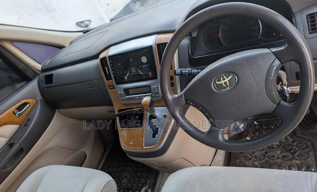 Toyota Alphard 2006 White