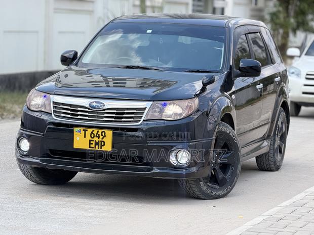 Subaru Forester 2010 Black