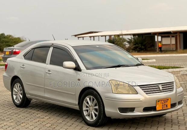 Toyota Premio 2004
