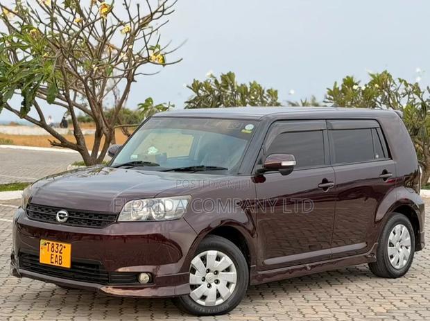 Toyota Corolla Rumion 2010